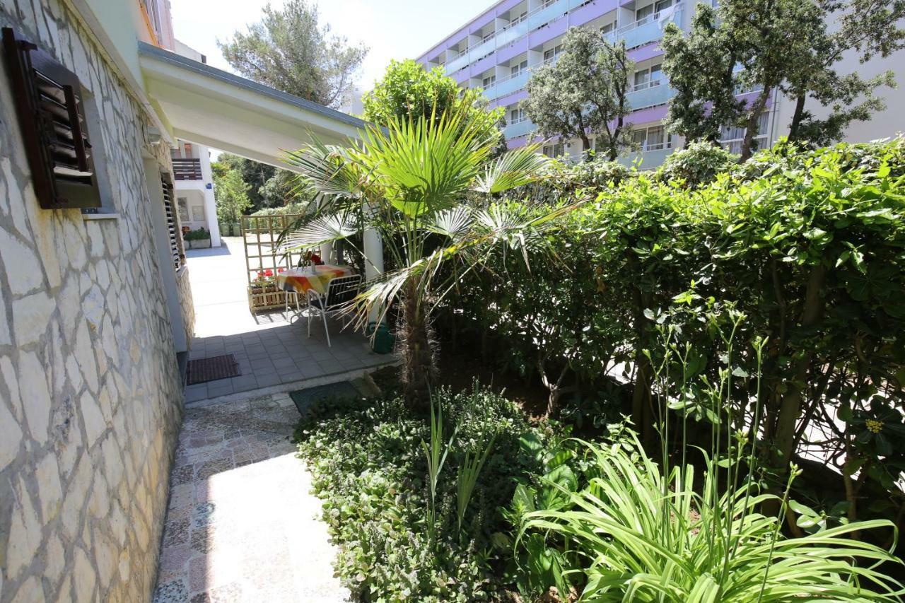 Apartments Paleka เพทรอซาเน ภายนอก รูปภาพ