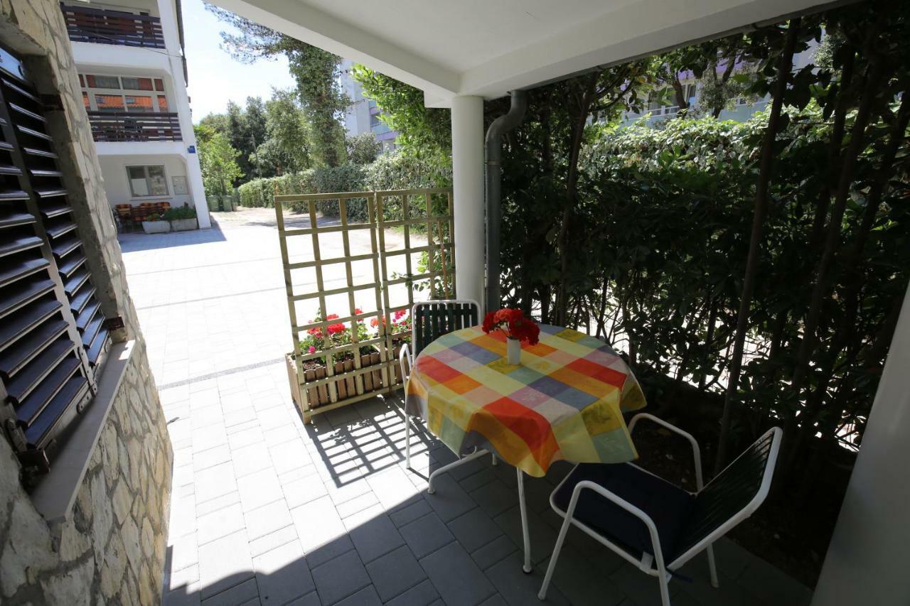 Apartments Paleka เพทรอซาเน ภายนอก รูปภาพ