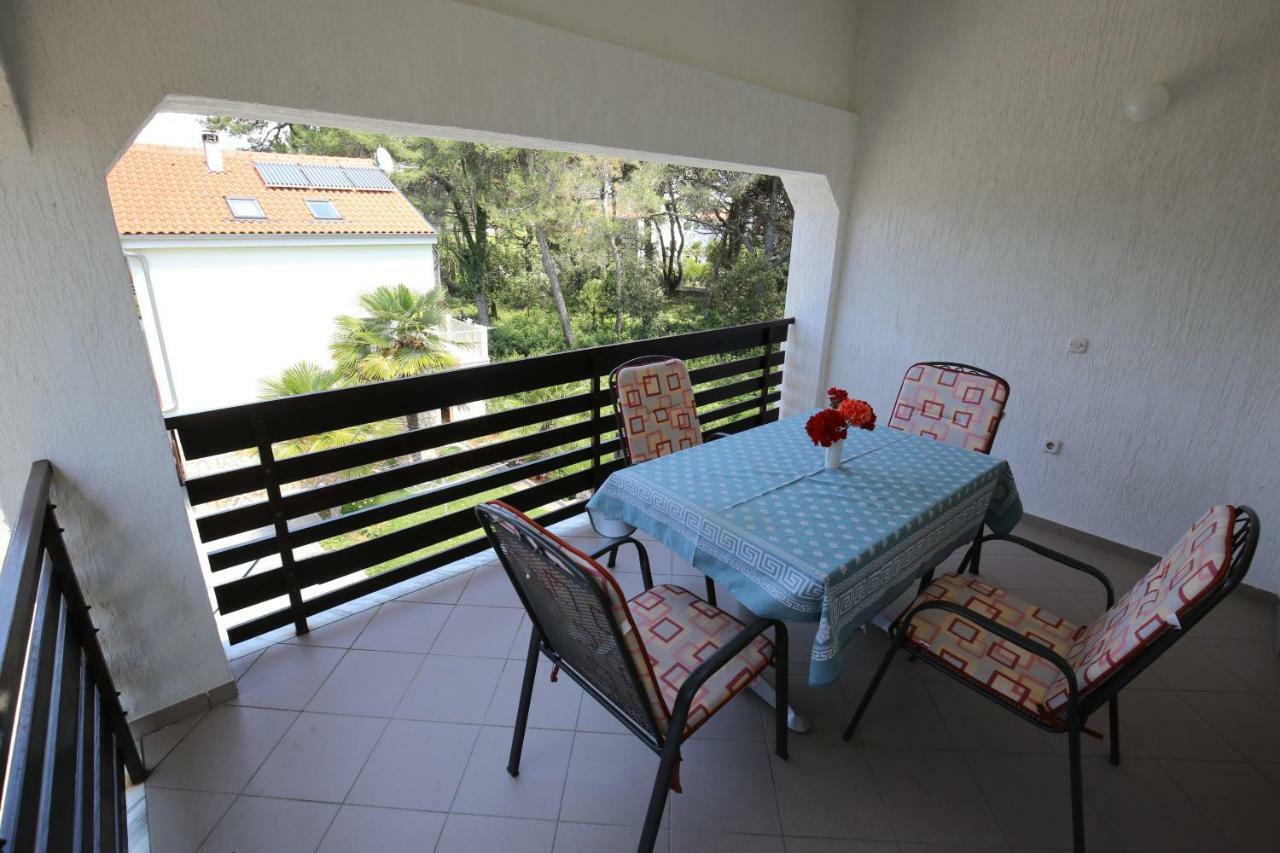 Apartments Paleka เพทรอซาเน ภายนอก รูปภาพ