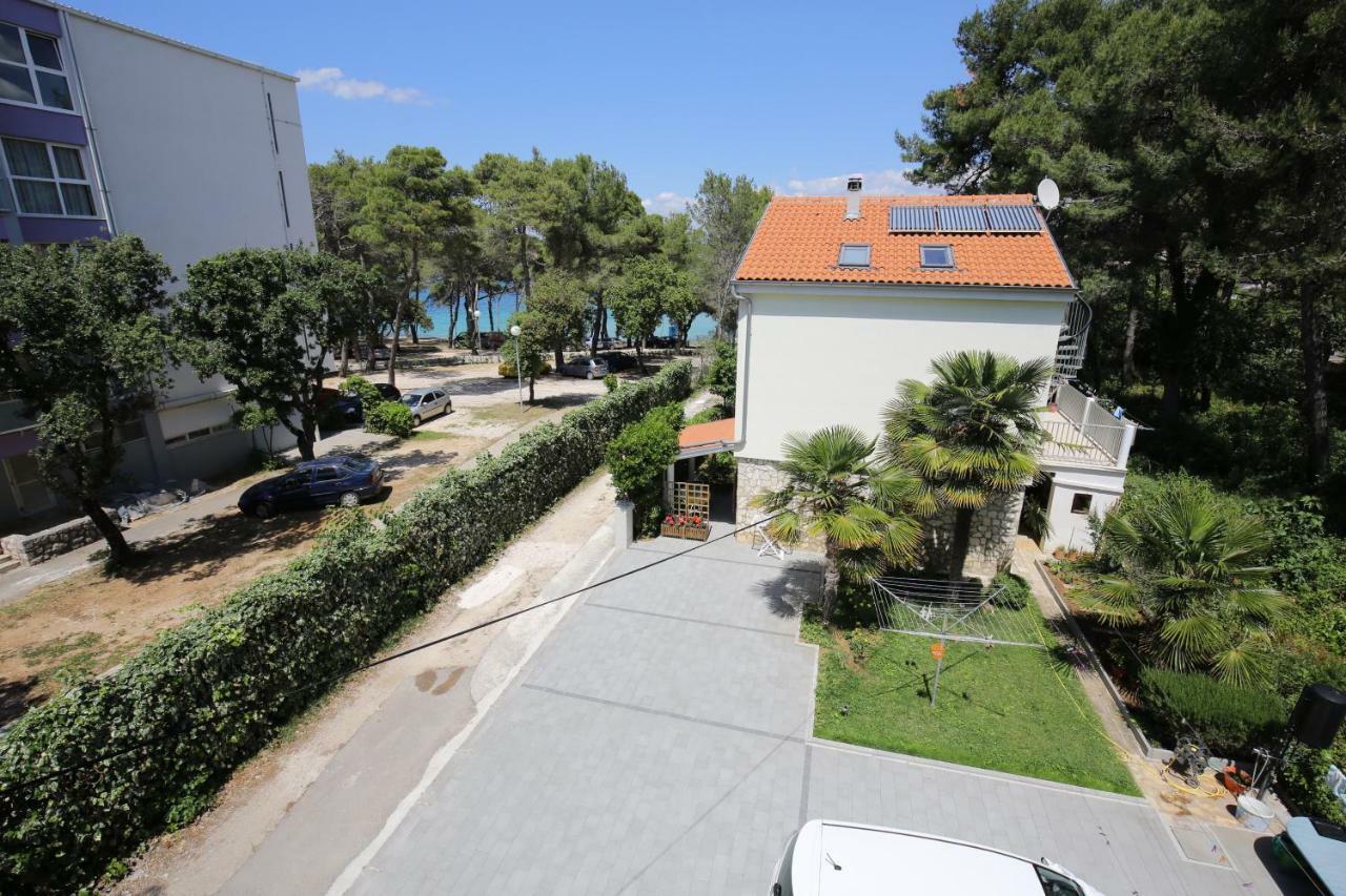 Apartments Paleka เพทรอซาเน ภายนอก รูปภาพ