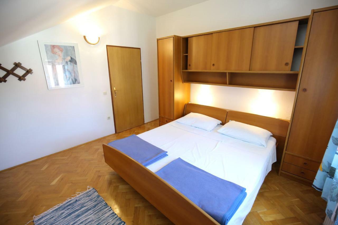 Apartments Paleka เพทรอซาเน ภายนอก รูปภาพ