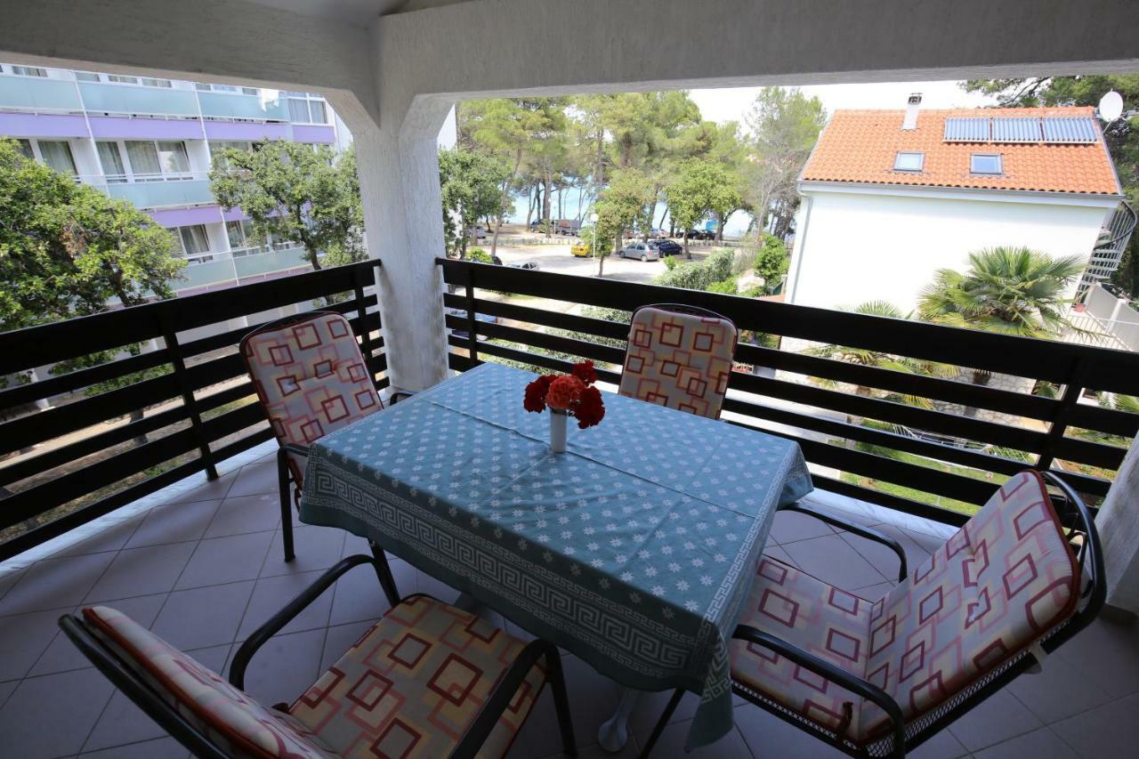 Apartments Paleka เพทรอซาเน ภายนอก รูปภาพ