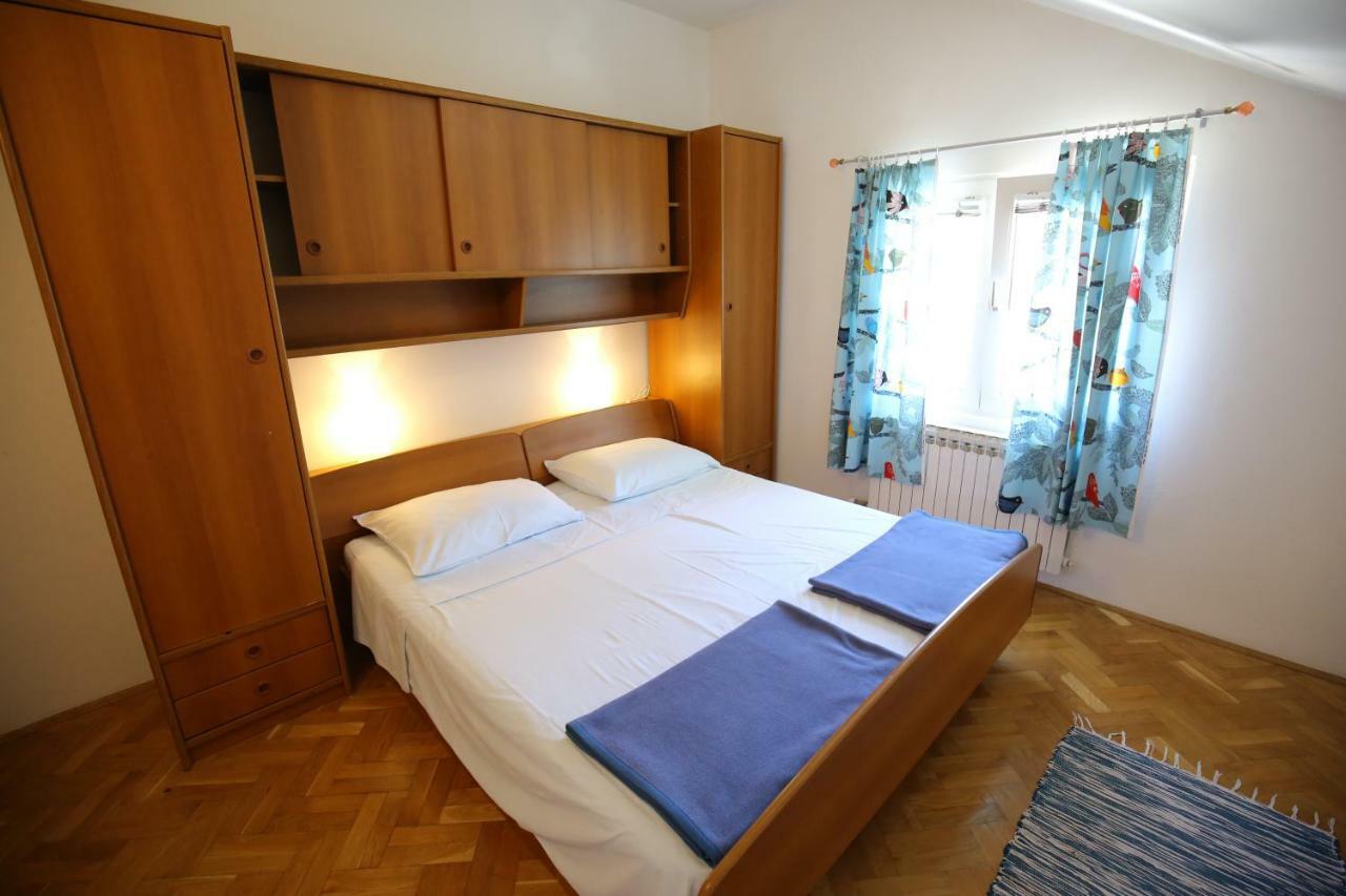 Apartments Paleka เพทรอซาเน ภายนอก รูปภาพ